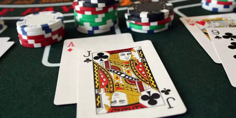 Cách xét thắng thua trong trường hợp Blackjack đặc biệt